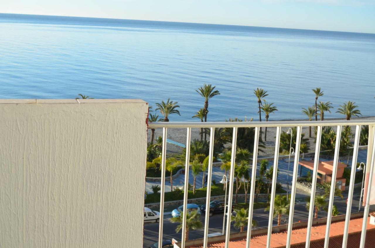 Apartamento Reformado En Primera Linea De Playa Apartment Almuñécar Екстериор снимка